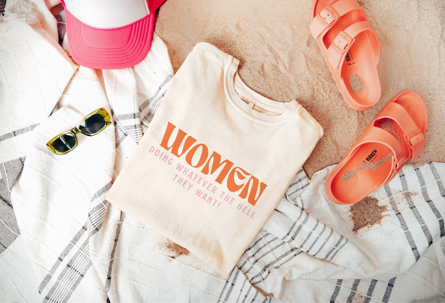 WOMEN GRAPHIC TEE