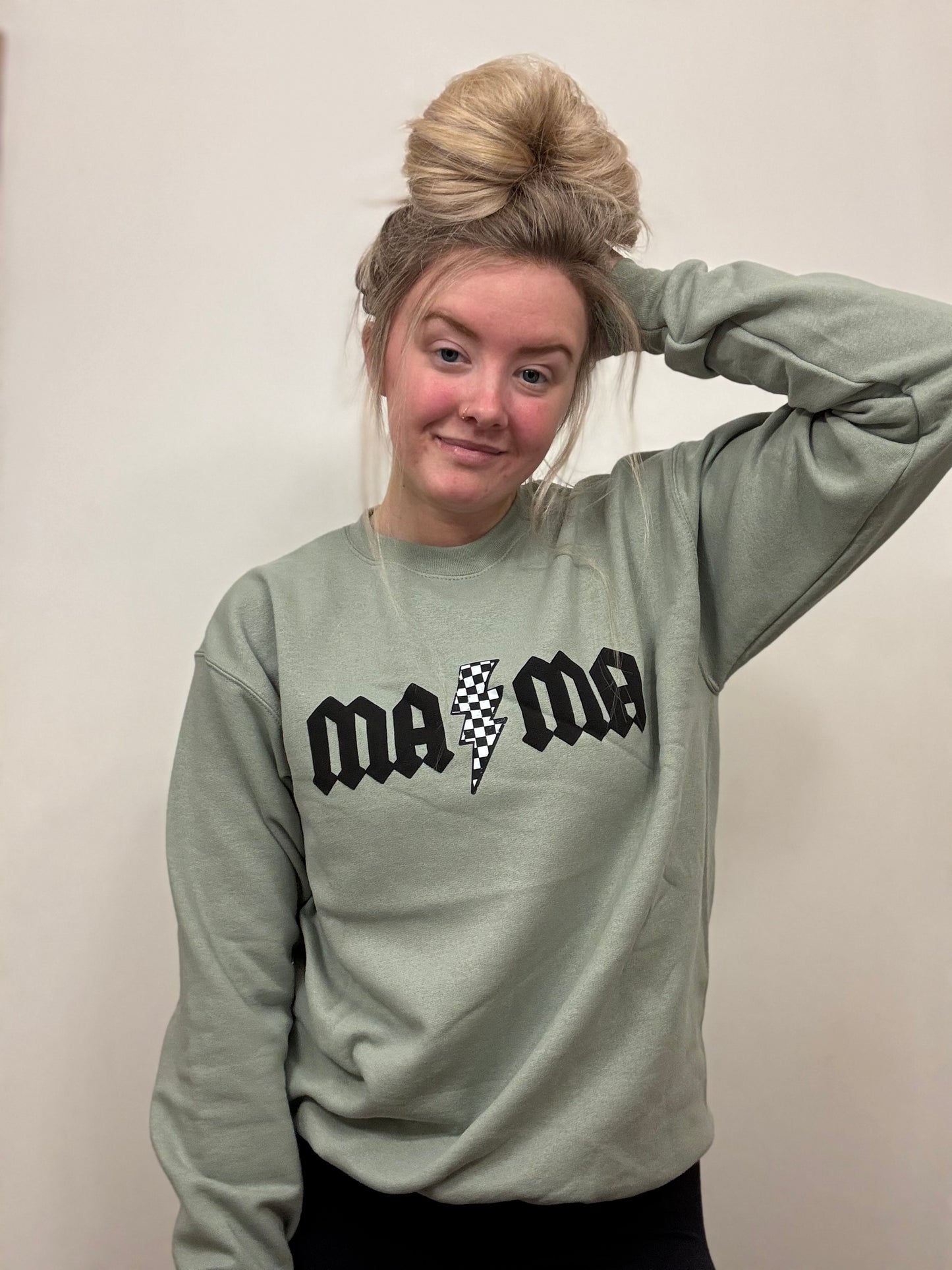 MAMA puff and checkered crewneck sweatshirt